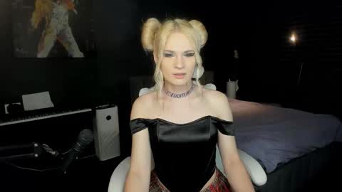 Snapshot of milena_marshmallows chatting on 14, 10, 2025 Milena online show from 14, 10, 2025