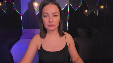 Milena online show from 10, 10, 2025