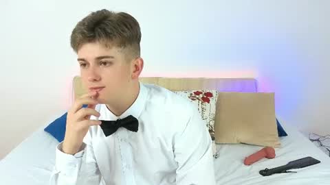 Snapshot of miless_cooper chatting on 20, 6, 2026 Miles online show from 20, 6, 2026