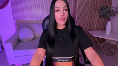 Miley Cruz  IG miley model23 online show from 23, 12, 2024