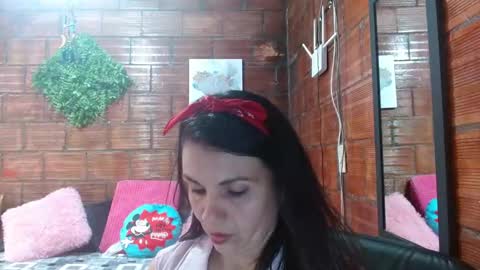 Snapshot of milf_fantassy chatting on 21, 9, 2025 Ana online show from 21, 9, 2025