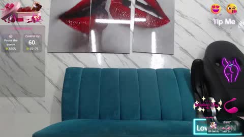 Milf Loven online show from 1, 3, 2025