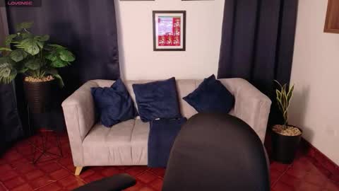 Snapshot of milfarlet chatting on 14, 1, 2026 Arlet online show from 14, 1, 2026