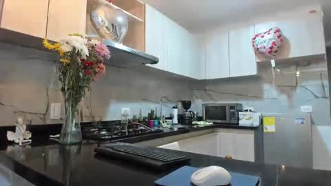 Snapshot of milfashley chatting on 19, 2, 2025 ASHLEY online show from 19, 2, 2025