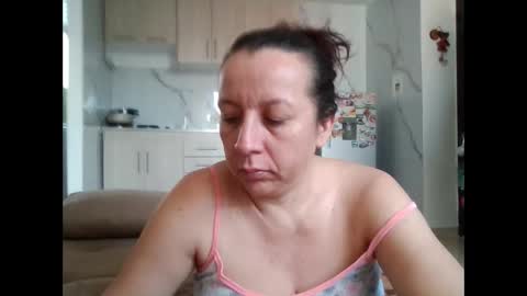 Snapshot of milfevha chatting on 15, 12, 2025 milfevha online show from 15, 12, 2025