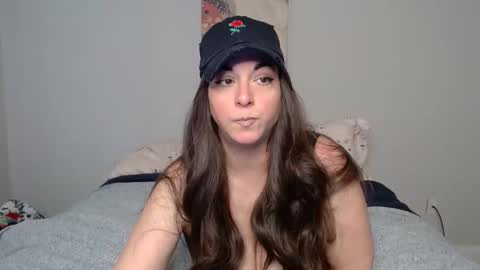 MILF Monee online show from 18, 2, 2025