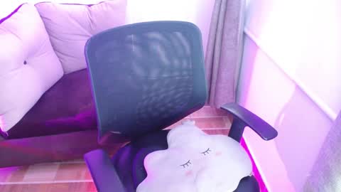 Snapshot of milfrosalie chatting on 2, 2, 2025 Rosalie online show from 2, 2, 2025