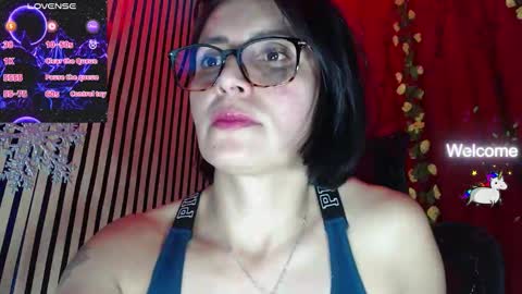Snapshot of milfsexx_ chatting on 24, 10, 2025 Andrea online show from 24, 10, 2025