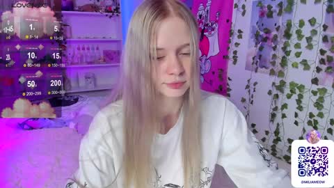 Snapshot of miliameow chatting on 29, 1, 2025 Milia online show from 29, 1, 2025