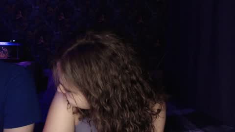 Stella and Neo online show from 5, 2, 2025