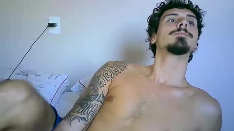 Snapshot of milkoffee chatting on 7, 1, 2025 milkoffee online show from 7, 1, 2025