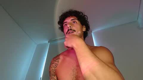 milkoffee online show from 25, 3, 2026