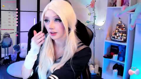 milky cute online show from 13, 1, 2026