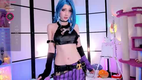 milky cute online show from 7, 3, 2026