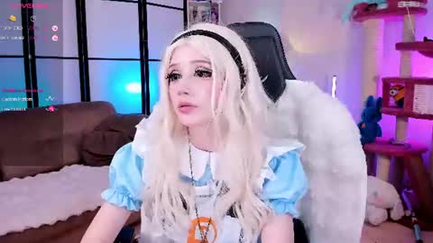 milky cute online show from 11, 7, 2026