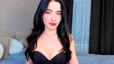 milla moore online show from 23, 10, 2025