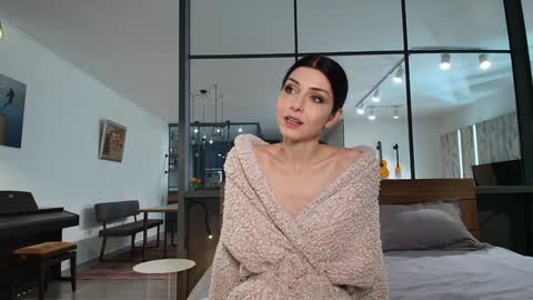 Snapshot of milla_bella chatting on 4, 3, 2026 milla bella online show from 4, 3, 2026