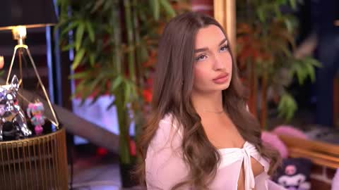 Snapshot of milla_serene chatting on 3, 12, 2025 Milla online show from 3, 12, 2025