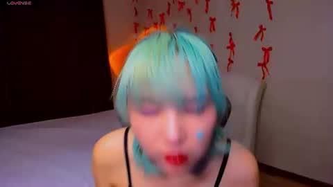 Snapshot of milla_waves chatting on 2, 7, 2026 Milla or just Mi online show from 2, 7, 2026