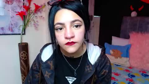 Snapshot of millacounisslosexanal chatting on 18, 11, 2025 Violeta online show from 18, 11, 2025