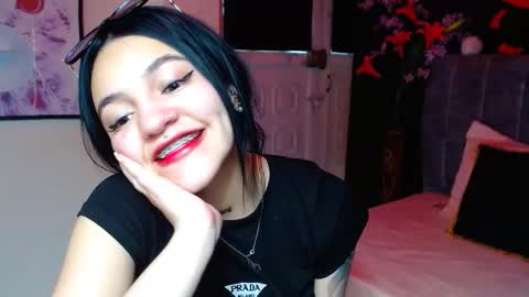 Snapshot of millacounisslosexanal chatting on 26, 11, 2025 Violeta online show from 26, 11, 2025