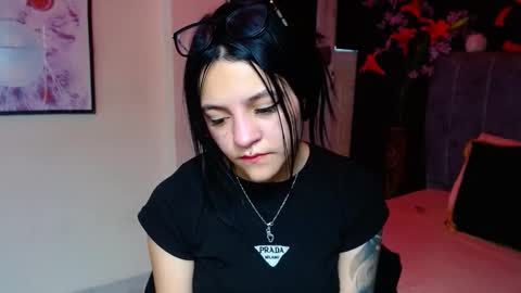 Snapshot of millacounisslosexanal chatting on 27, 11, 2025 Violeta online show from 27, 11, 2025