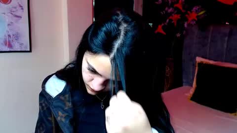 Snapshot of millacounisslosexanal chatting on 1, 12, 2025 Violeta online show from 1, 12, 2025