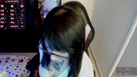 Snapshot of millandiux chatting on 24, 7, 2026 millandiux online show from 24, 7, 2026