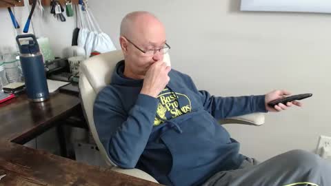 Snapshot of millenium0129 chatting on 30, 10, 2025 millenium0129 online show from 30, 10, 2025