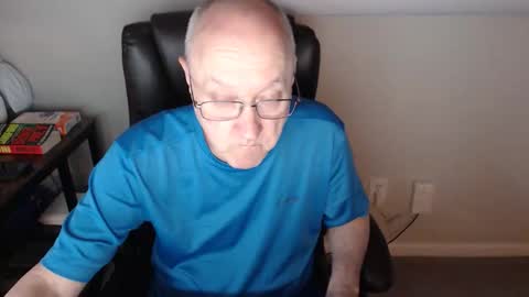 Snapshot of millenium0129 chatting on 25, 4, 2026 millenium0129 online show from 25, 4, 2026