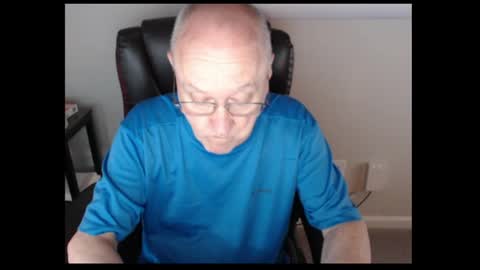 Snapshot of millenium0129 chatting on 29, 4, 2026 millenium0129 online show from 29, 4, 2026