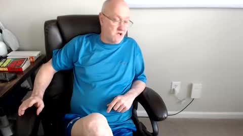 Snapshot of millenium0129 chatting on 20, 5, 2026 millenium0129 online show from 20, 5, 2026