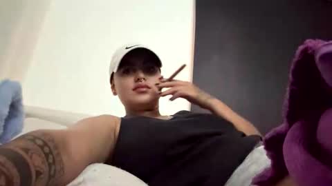 Snapshot of milley_rose chatting on 19, 10, 2025 Im girl my name is Johana online show from 19, 10, 2025