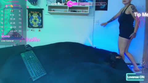 Snapshot of milley_rose chatting on 13, 1, 2026 Im girl my name is Johana online show from 13, 1, 2026