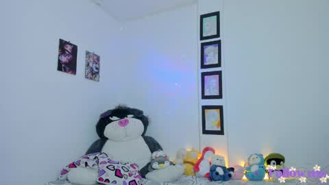 Snapshot of millie_lamar chatting on 24, 4, 2026 online show from 24, 4, 2026