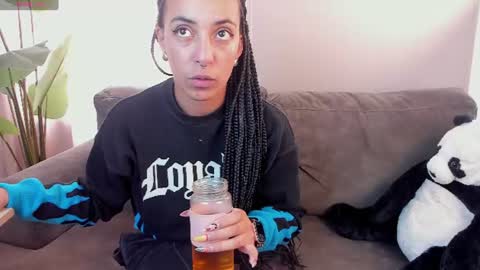millie_volturi online show from 13, 7, 2026