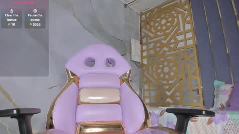 Snapshot of millieskinny_ chatting on 11, 1, 2025 Ana Maria online show from 11, 1, 2025