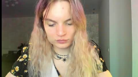 mili-kira online show from 16, 5, 2026