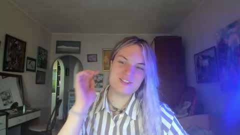 mili-kira online show from 2, 8, 2026