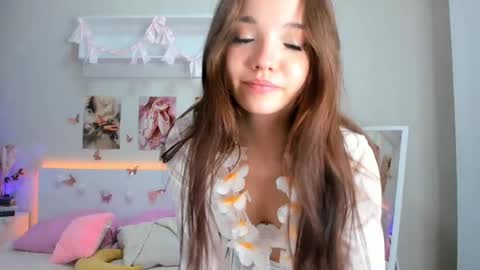 Snapshot of milly_heart chatting on 7, 6, 2026 Milly online show from 7, 6, 2026