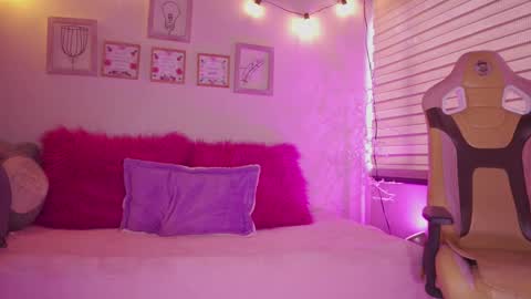 MILLY online show from 2, 2, 2026