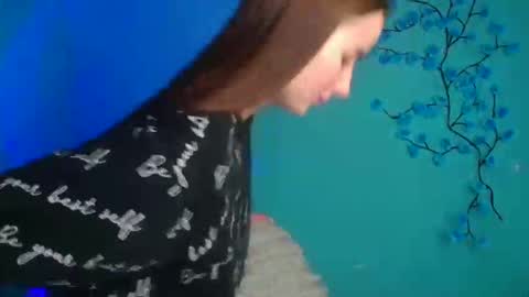 Milly online show from 8, 4, 2026