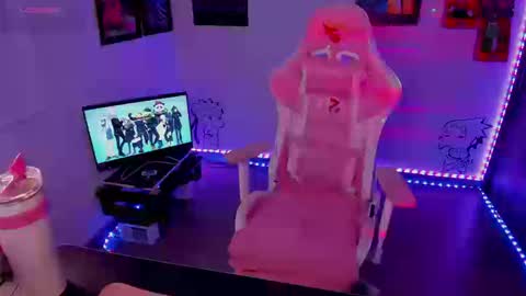 Snapshot of milly_yako chatting on 24, 9, 2025 Monkey D Maddie online show from 24, 9, 2025