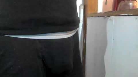 Snapshot of milowolf69 chatting on 8, 11, 2025 milowolf69 online show from 8, 11, 2025