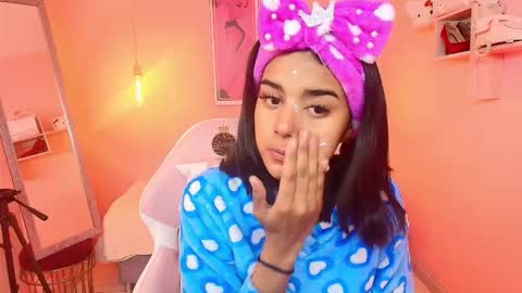 milu_carbajal_x online show from 15, 1, 2026