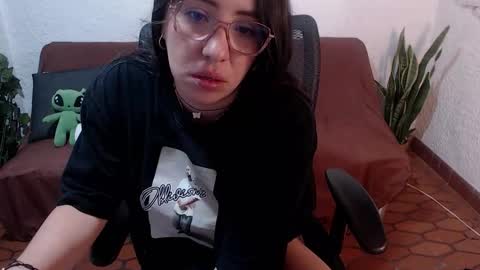 Milu Wallace  online show from 8, 3, 2026