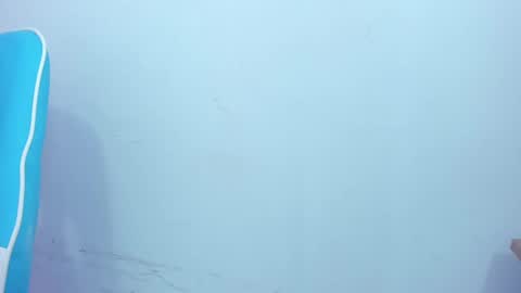 Miluu online show from 5, 1, 2025