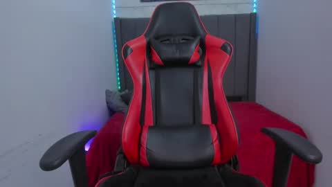 Miluu online show from 13, 1, 2025