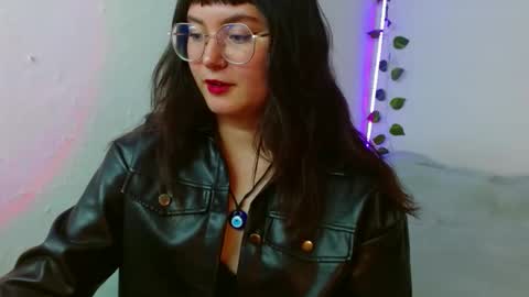 mily_baker online show from 15, 2, 2025