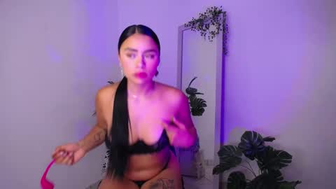 Mily Ortiz online show from 23, 2, 2026